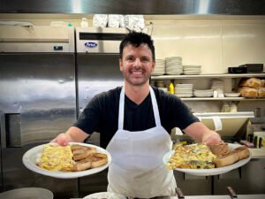 Read more about the article Mimi’s Drive-In in Fulton: Mainstreet Mainstay