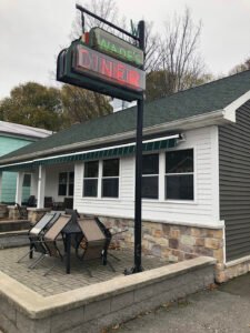 Read more about the article BUSINESS UPDATE — Wade’s Diner: Serving Breakfast for Nearly 9 Decades