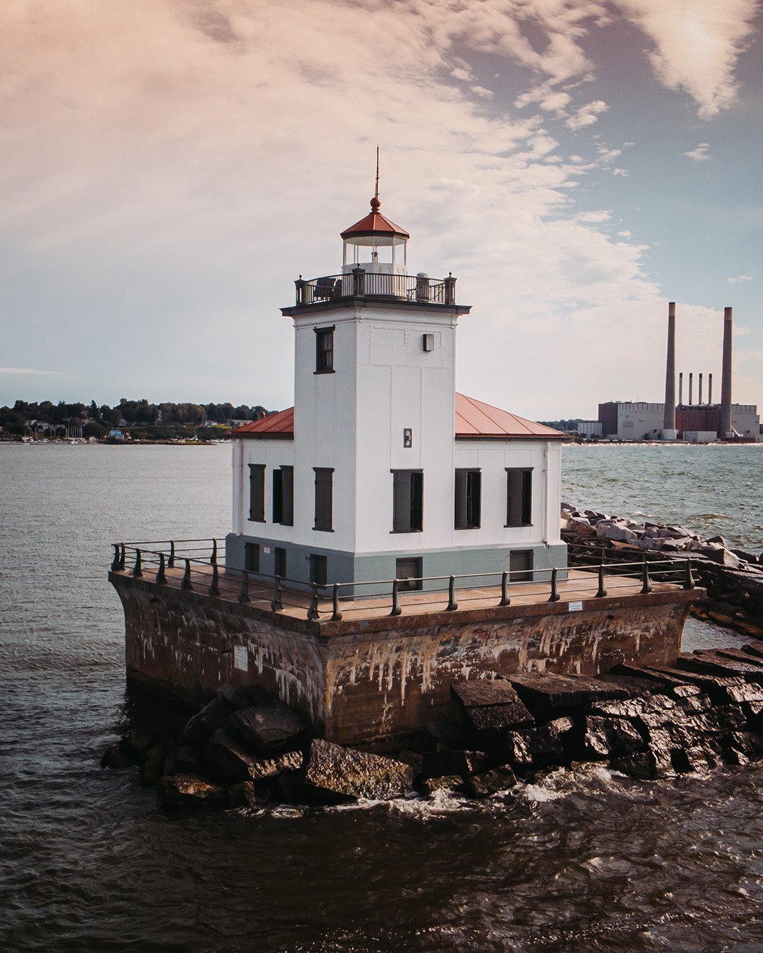 You are currently viewing Shining a Light on Lighthouses